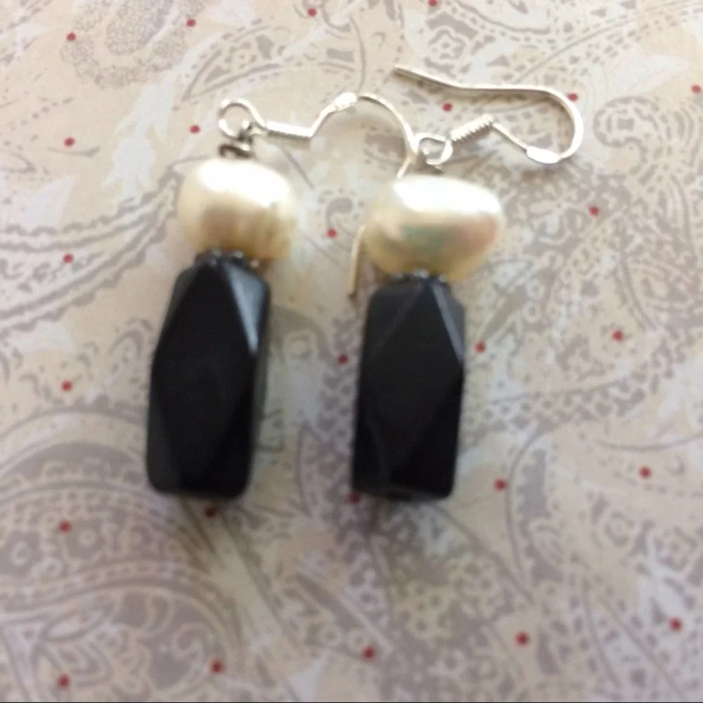 NWTS Earrings Faceted Black Jet and Pillow Pearls - Picture 3 of 4